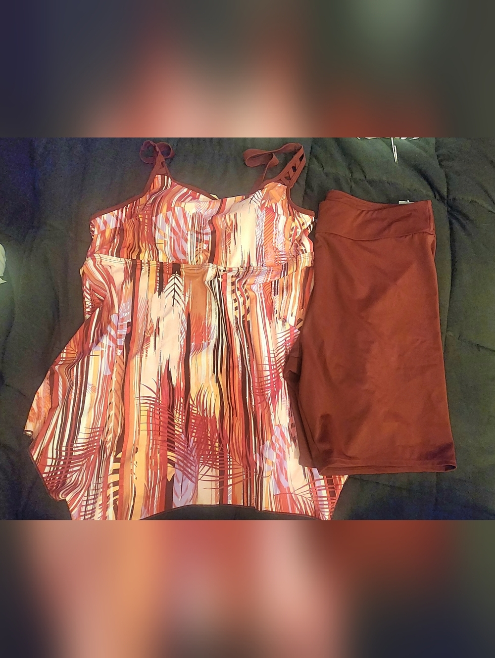 NWT - WOMEN'S 2pc BIKER SHORT STRIPED TANKINI (Size 16)